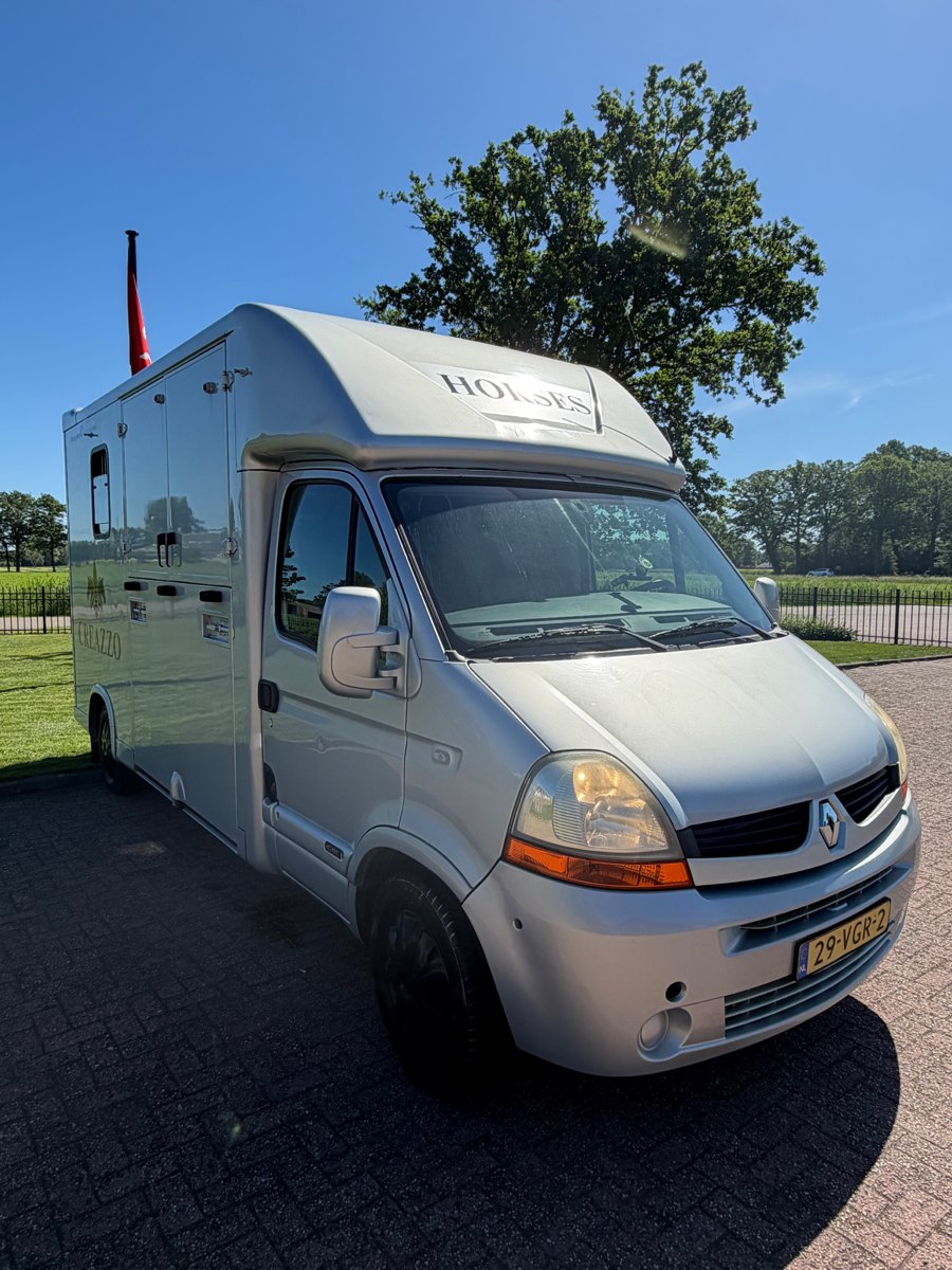 RENAULT MASTER 2-paards paardenwagen foto 4